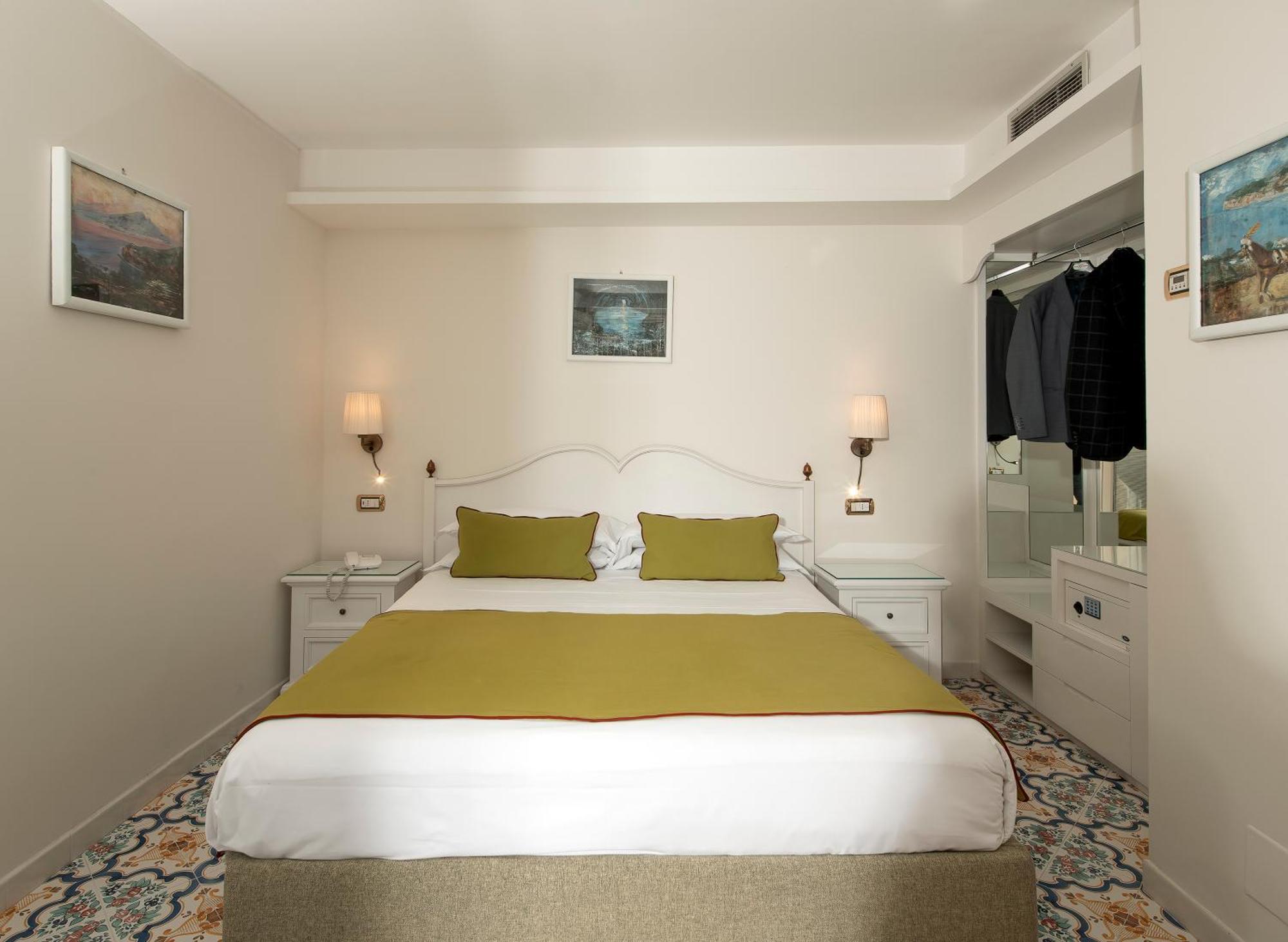 Hotel Antiche Mura Sorrento Ngoại thất bức ảnh